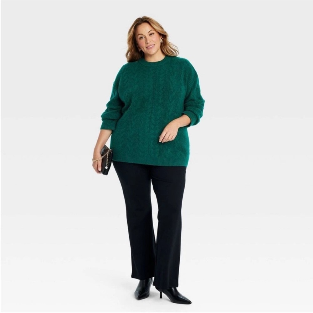 Ava & Viv Long Sleeve Pullover Cable Knit Crewneck Dark Green Sweater